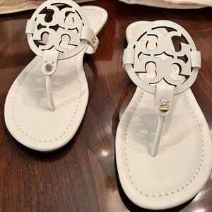 NIB! TORY BURCH STYLE NO:36446 COLOR/CODE:BLEACH/ 120 MILLER CALF LEATHER